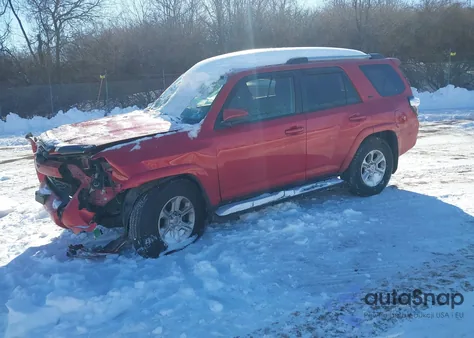 2021 Toyota 4Runner Sr5 z USA, uszkodzony, nr VIN JTEMU5JRXM5925101